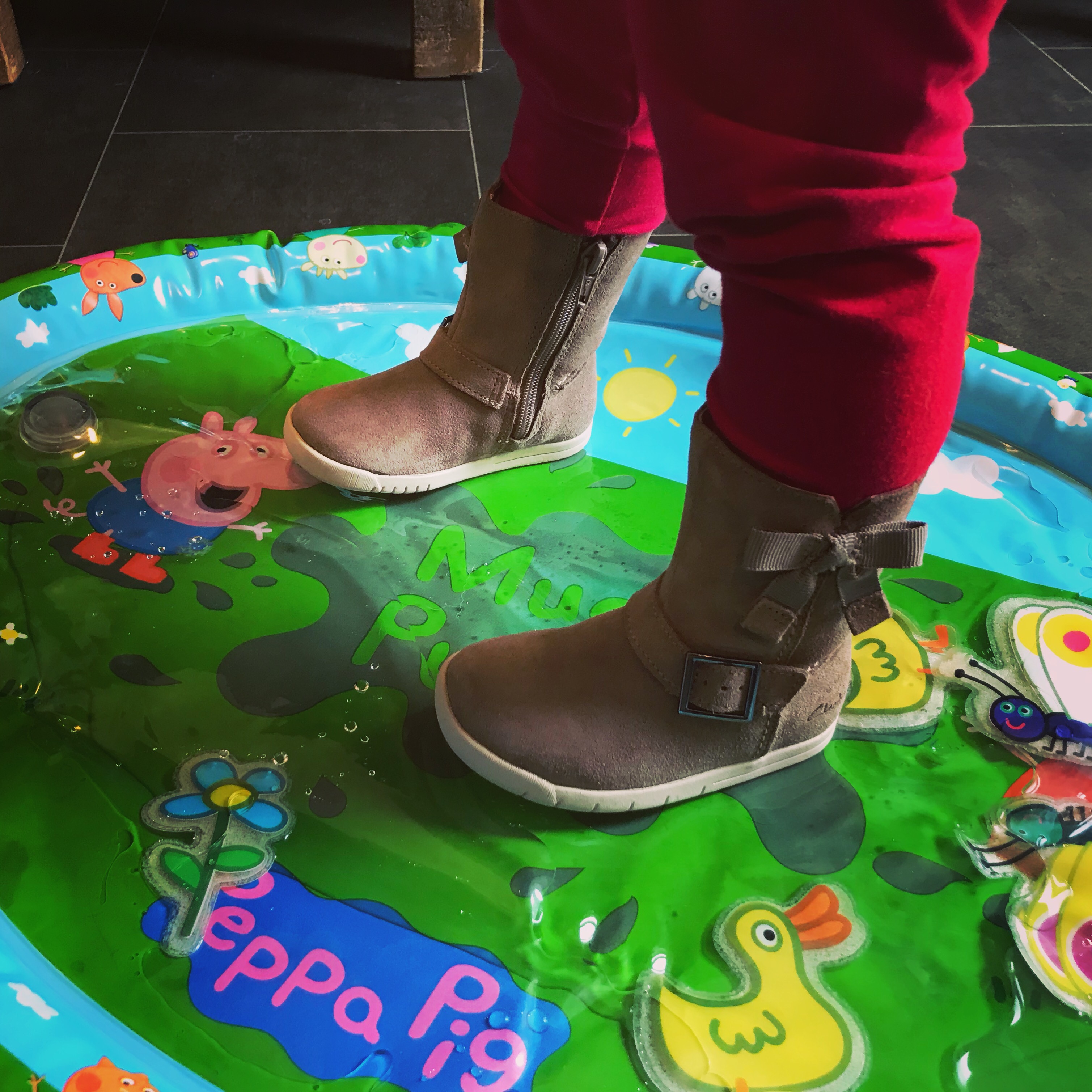 peppa pig muddy puddle water mat