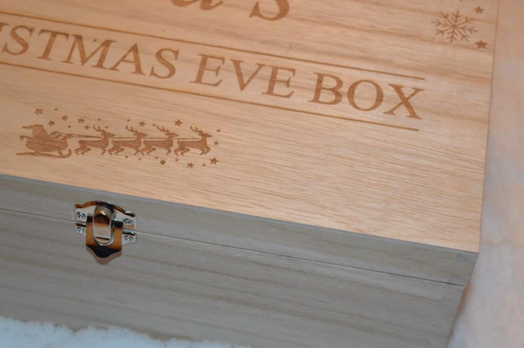 Enchanted Wood Christmas Ee=ve box 