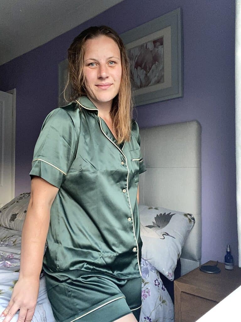 Silk green pyjamas 